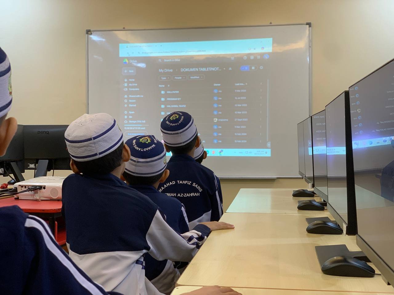 Makmal ICT — digitalisasi pendidikan